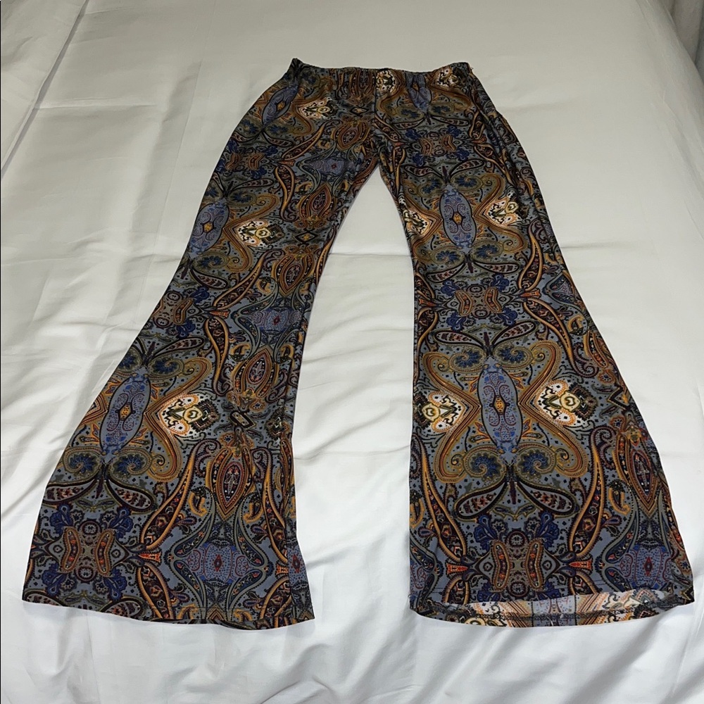 Forever 21 Paisley Print wide-leg leggings